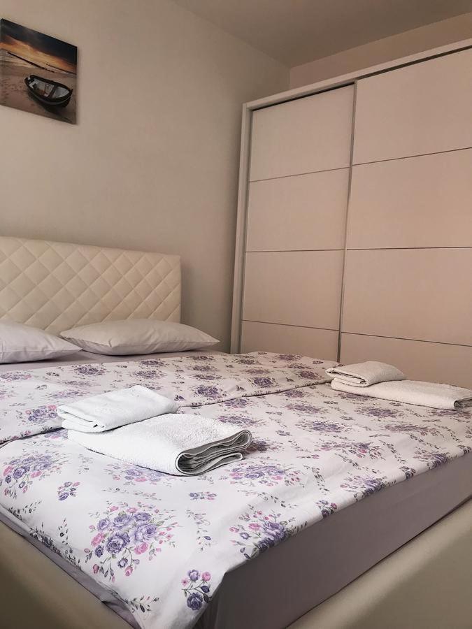 Blini Complex Apartment Пристина Екстериор снимка