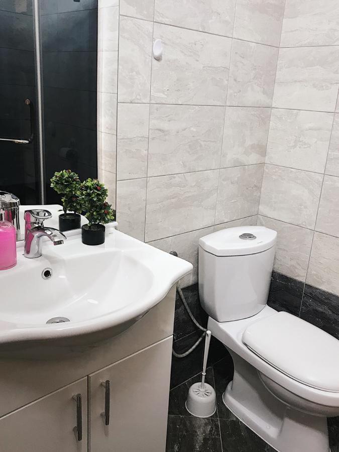Blini Complex Apartment Пристина Екстериор снимка