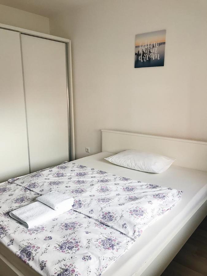 Blini Complex Apartment Пристина Екстериор снимка