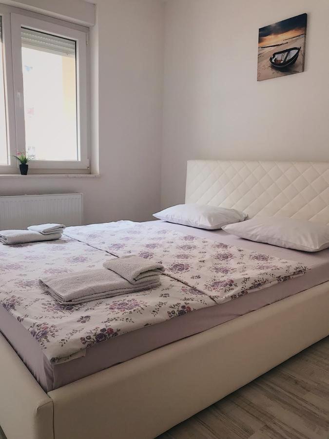 Blini Complex Apartment Пристина Екстериор снимка